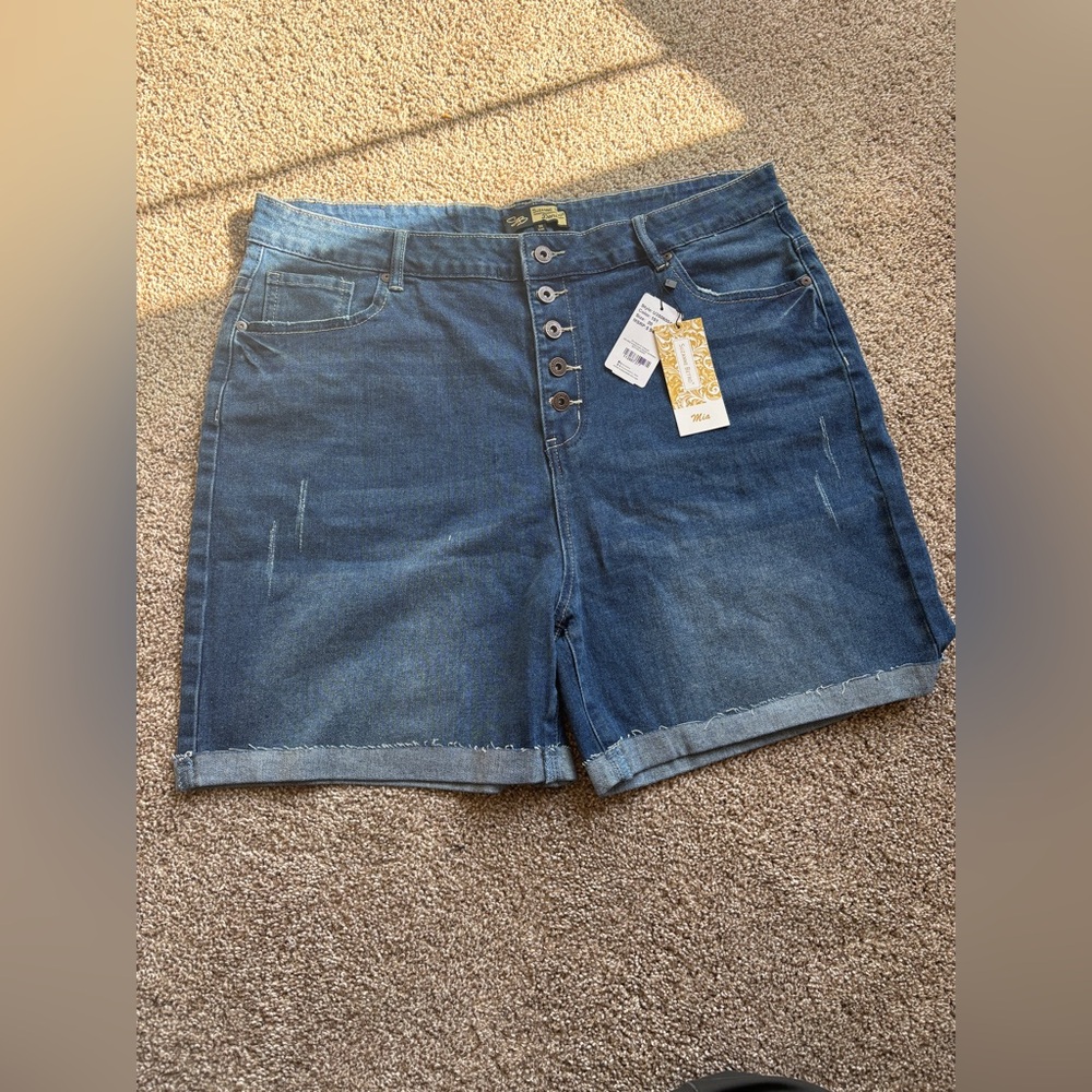 Suzanne Betro Button Fly High Waist Shorts
